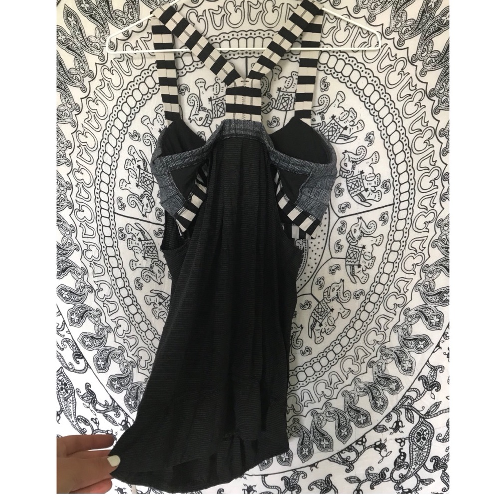 Lulu lemon workout Tank & Bra in one black&white